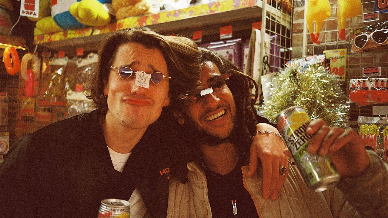 Today we present you with a smaller section of a bigger portion taken from Hans Klein's "Shout Out To My Life". This little taster as you might call it consists of parts by Benji Saxby & Jordan Thackeray. Enjoy!<br /><br />Film & Edit by Hans Klein.<br /><br />Check out the Place article here:<br />place.tv/jordan-benji-shout-out<br /><br />Or follow us on Instagram to stay up to date:<br />https://www.instagram.com/placemag/