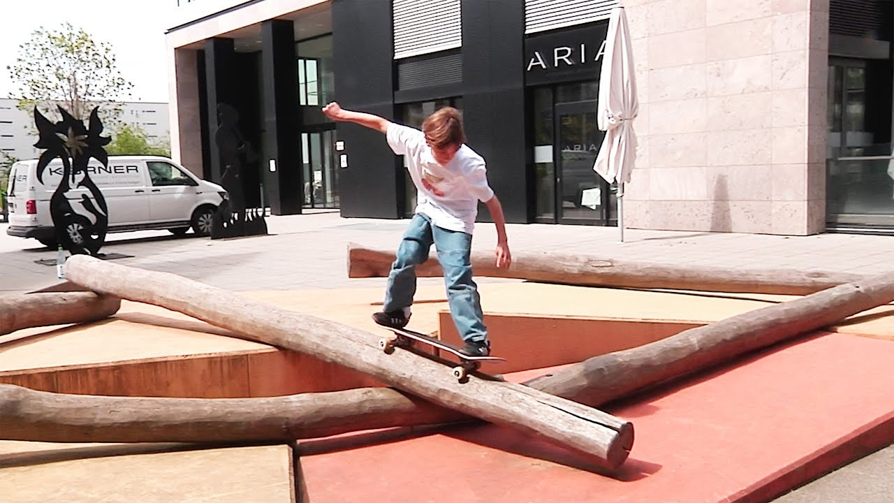 This might be our first ever part by a person filmed before they reached double-digit age. That fact alone speaks to Elvis Merkelbach's love for skateboarding. So enjoy his first of presumably many epic parts.<br /><br />Filmed by: Pasha, Torsten, Freddy, Paul &. Moritz.<br /><br />Check out the Place article here:<br />place.tv/digits<br /><br />Or follow us on Instagram to stay up to date:<br />https://www.instagram.com/placemag/