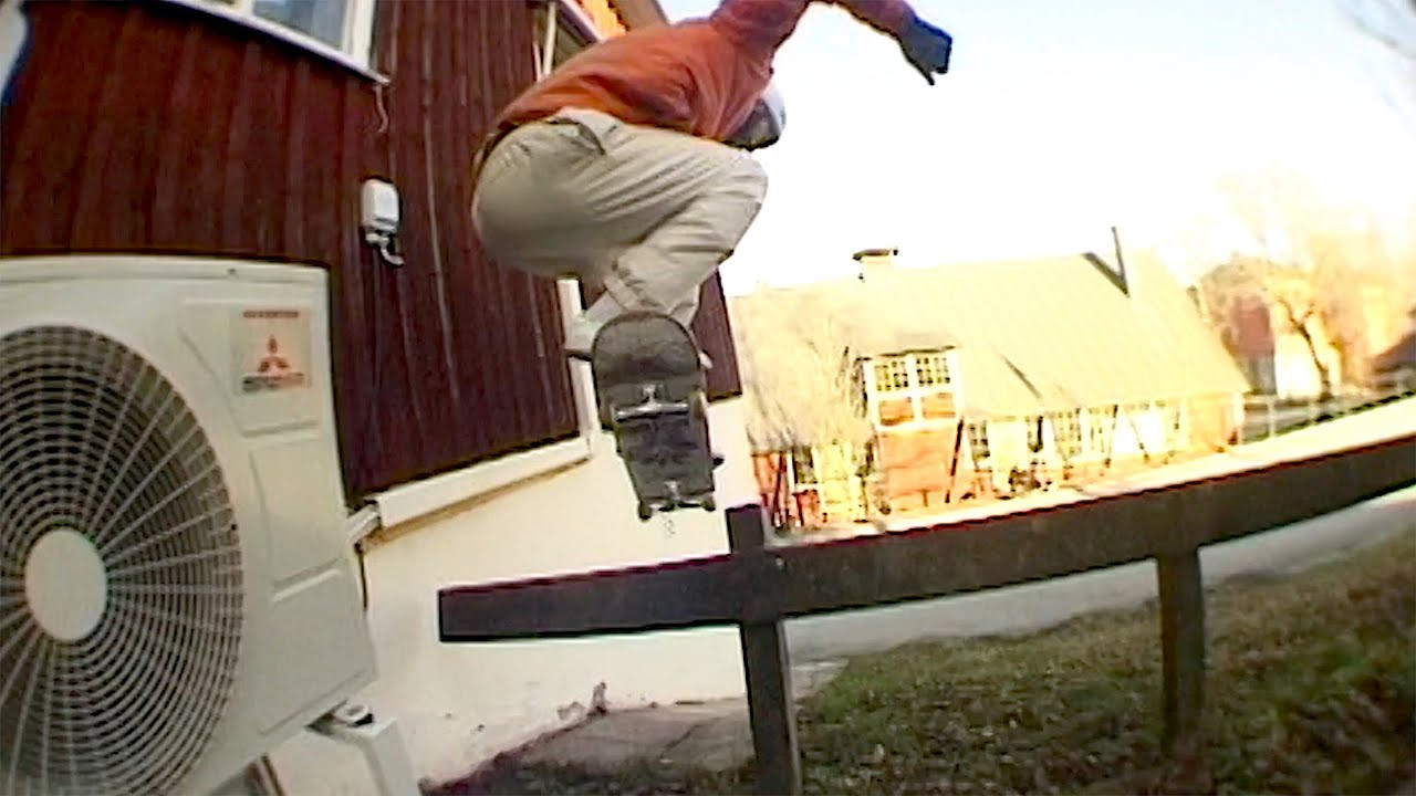 After Vivien, Soy & Ruben Spelta we now get the Uppsala legend himself Gunes Özdogan. Talking Fred Gall, Pontus Alv and showing us all how to be a real OG for the young generation. From Habitat to Magenta, and through Barca, Istanbul & back to his hometown we can learn a lot from Gunes.<br /><br />Check out the full article here:<br />place.tv/gunes-magentapes<br /><br />Or check us out on Instagram here:<br />www.instagram.com/placemag