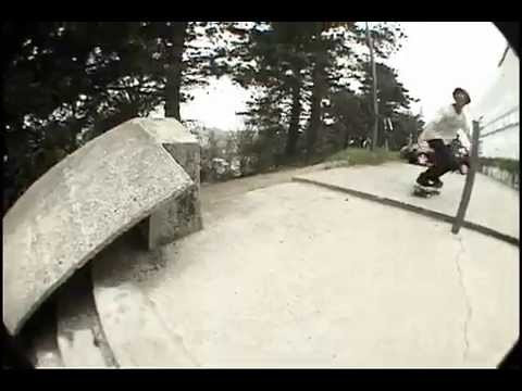 Leftover tricks that didn't make the Clé final cut at the end of 2008. Raw skate footage looks great!