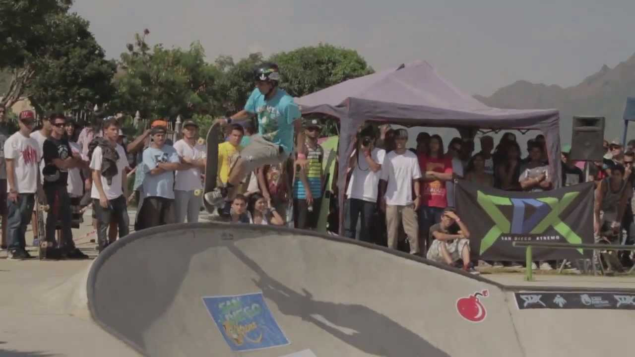 Trucos impresionantes y rondas brutales, así te podemos describir el Skatejam Bowl 2013. Si no nos crees, compruebalo en el video.