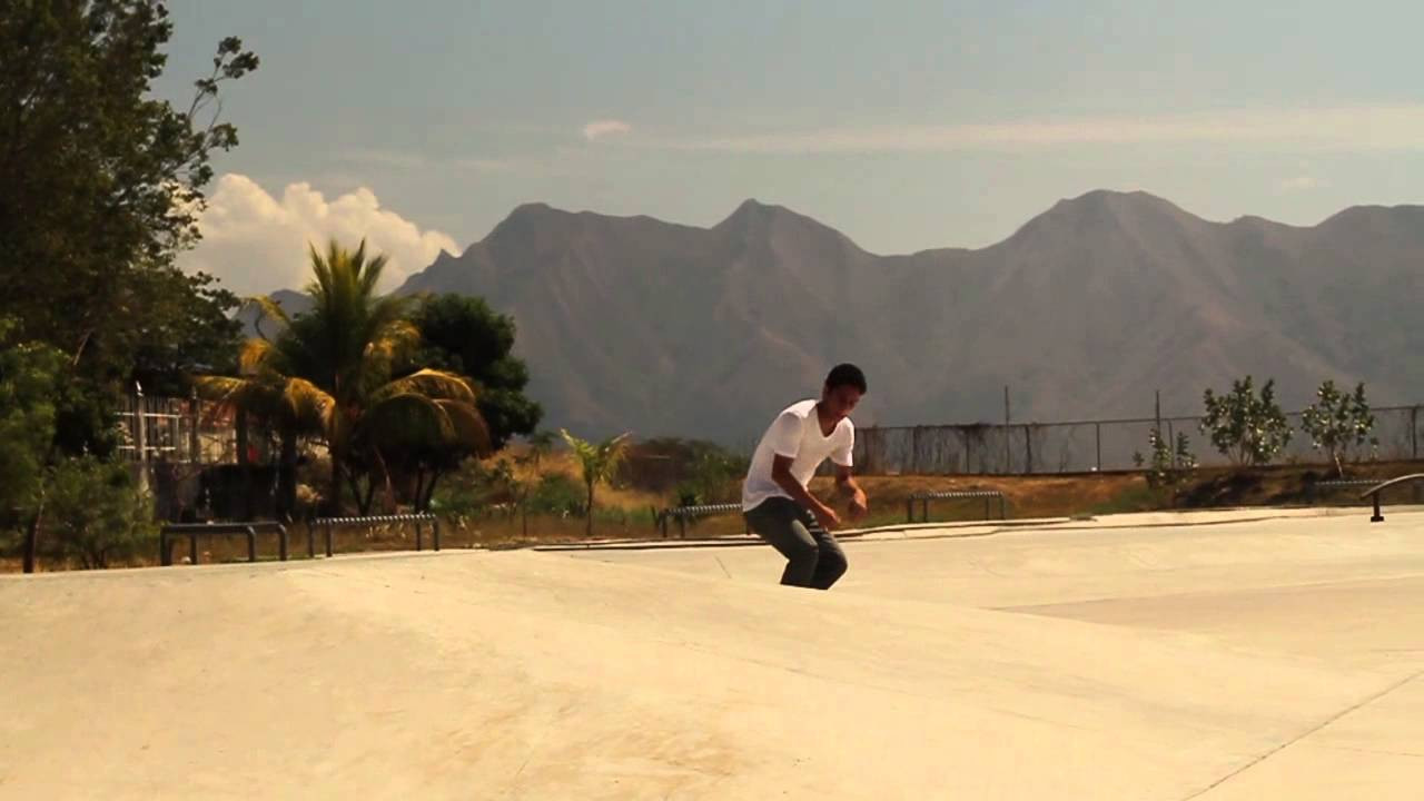 Unos trucos mañaneros en el Skatepark con William Bazán y Alejandro Mendoza
