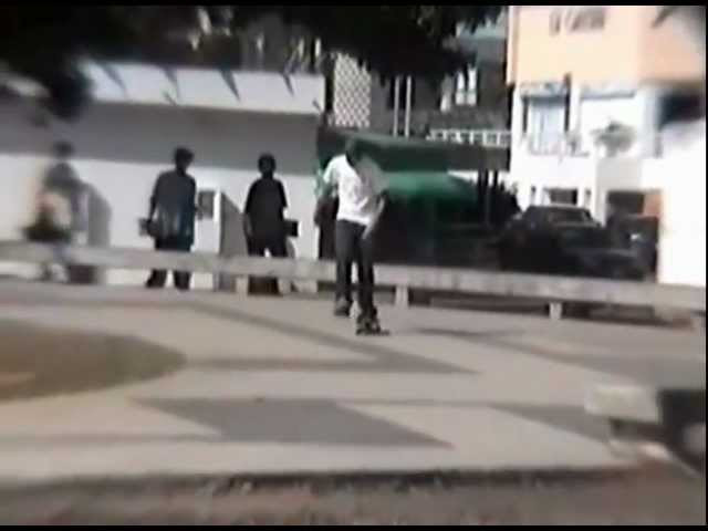 Abrimos el baúl nuevamente y esta vez para encontrarnos con un video de la época de la plaza de Las 3 Marías en Valencia, donde Carlos Sutrún Derrocha mucho estilo haciendo unas cuantas lineas y trucos.
