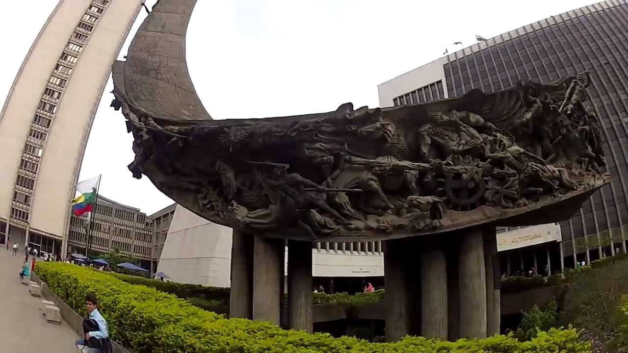 "El 10 de Agosto la moral fue salir de viaje con mi hermano. Ir a Medellín luego de 3 años, montar, visitar familia y revivir recuerdos de pelaos. Muchas cosas buenas disfrutando el paisaje en bus de Valencia -- San Cristobal, San Cristobal -- Cúcuta, y finalmente Cúcuta Medellin. Nostalgia, caras conocidas, pura diversión y hasta un sancocho en un viaje de 4 semanas que fue uno de los mejores. Gracias a los parceros por su humildad. Paz y patineta."<br /><br />-Elkin Garcia