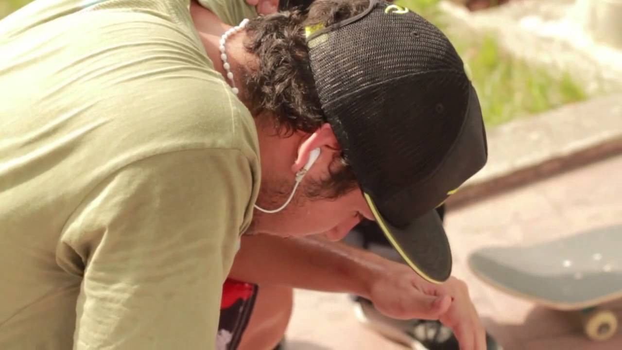 Junior Acosta, Maracay y sangre. Si al ver el video de EL DÍA DE JUAN PONTÓN te quedaste con la duda de que le pasó a Junior, todos los detalles puedes verlos en este clip sangriento.