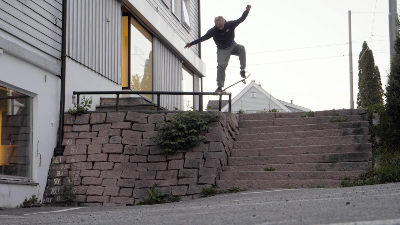 Welcome back to Place. Please take a seat, and enjoy what we have on offer today. Simen Hægeland & Martin Strøm worked for a whole Norwegian-summer to bring you this main course consisting of big heelflips, tech lines, and Norwegian trap music. We have no doubt you will enjoy your time spent with us today.<br /><br />Film & Edit By Martin Strøm<br />Filmed In Olso & Copenhagen<br />Supported by DC <br />Music by Dutty Dior ft. Arif - MOSHPIT<br /><br />Read the full article here:<br />place.tv/simen-haegeland<br /><br />Check us out on IG here:<br />www.instagram.com/placemag