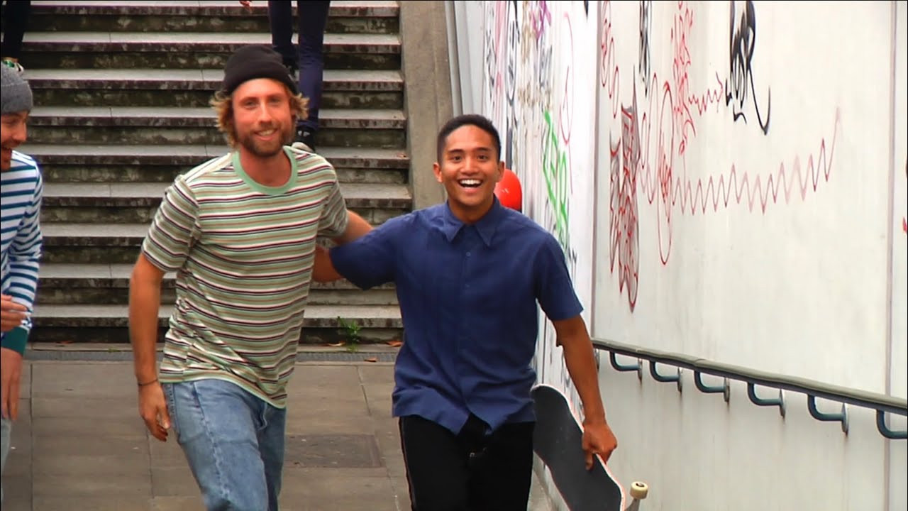 Longer shows you the daily life of Mark Metzner in the streets of Mannheim aka Monnem through the lens of his HPX camera. This video can be seen as an appetizer of what is going to be happening in the future. So you viewers better hide your wallets and watch out for Longer.<br /><br />Featuring:<br /><br />Franz Grimm<br />Yunus Ergen<br />Derek Elam<br />Louie Manuba<br />Fabian Schnepf<br />Danny Stephen<br />Bernie Glimm<br />Mark Metzner<br />& Tim Thomas<br /><br />Filmed & Edited by Mark Metzner<br /><br />Additional Filming:<br /><br />Florian Öppling<br />Pat Ridder<br />Marius Gaile<br />Derek Elam<br />Franz Grimm<br />Derek Elam<br /><br />Read the full article here:<br />place.tv/longer<br /><br />Check us out on IG here:<br />www.instagram.com/placemag