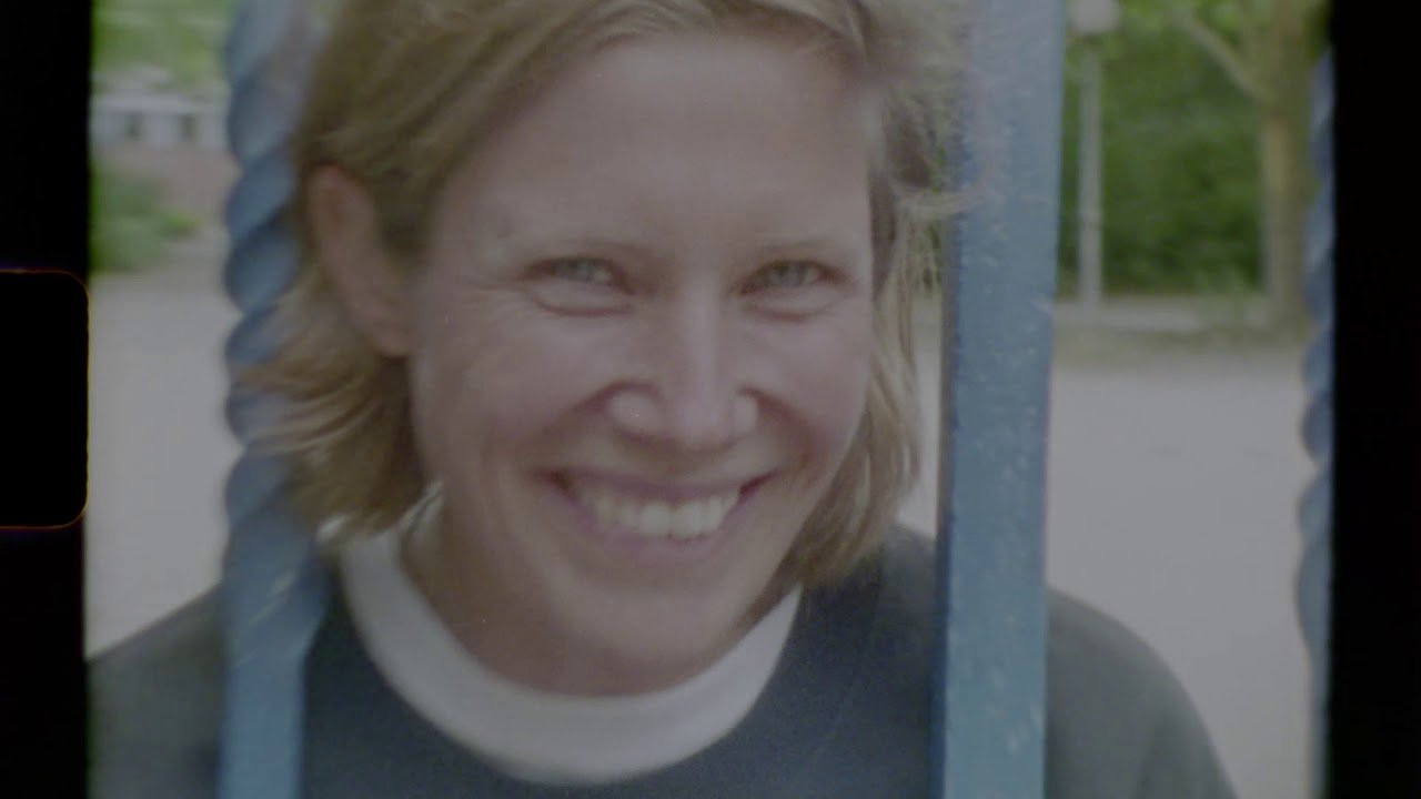 Finding a home away from home even if it's just temporary was a merge that has driven me these past summer months. Ending up in Berlin I tried to find something that gave my presence a purpose besides just getting to know the city. Turned out I started documenting street skateboarding of my close friends and Vans Teamrider Conny Mirbach and Jan Hoffmann. The result is „BRLO". A short film, entirely shot on Kodak Super 8 in Berlin. Hope you enjoy.