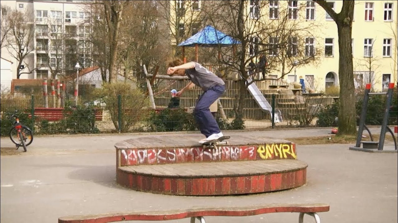 Place Presents "Dit is Berlin" Episode 01/03 <br />Supported by adidas Skateboarding.<br /><br />"Dit is Berlin" is a three-part series featuring the adidas Skateboard team. Following them as they move through the German capital city. <br /><br />Featuring: Philip Oehmige and Eric Erhardt <br /><br />Filmed by Jon Wolf & Torsten Frank.<br />Edited by Torsten Frank. <br />Titles by Tjark Thielker.<br /><br />Aditional filming by:<br />Felix Kohler<br />Christian Pelz<br />Kevin Malwal<br />Paul Herrmann
