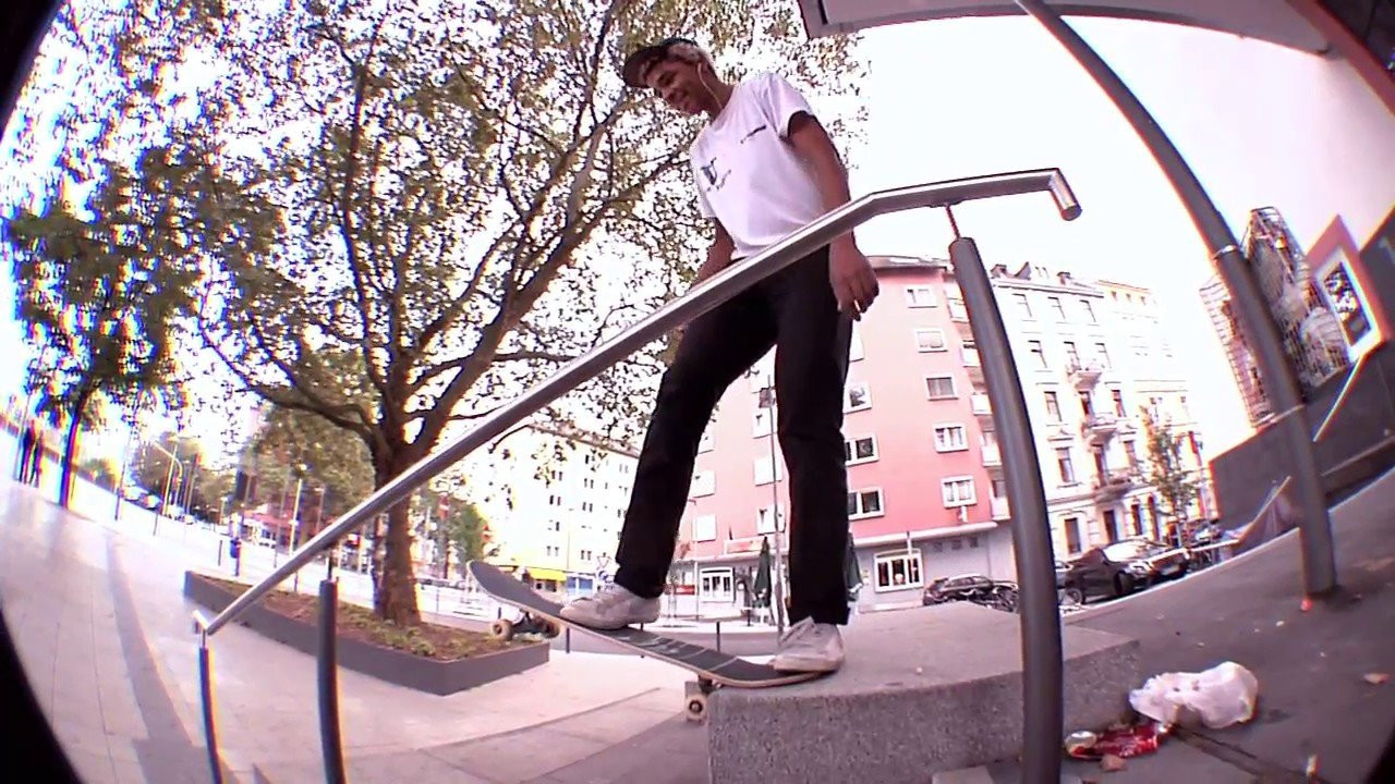 Yunus Ergen, Luis Waterkamp, Tim Thomas, Bernhard Glimm, Marcel and Deo Katunga skating around Mannheim and Frankfurt.