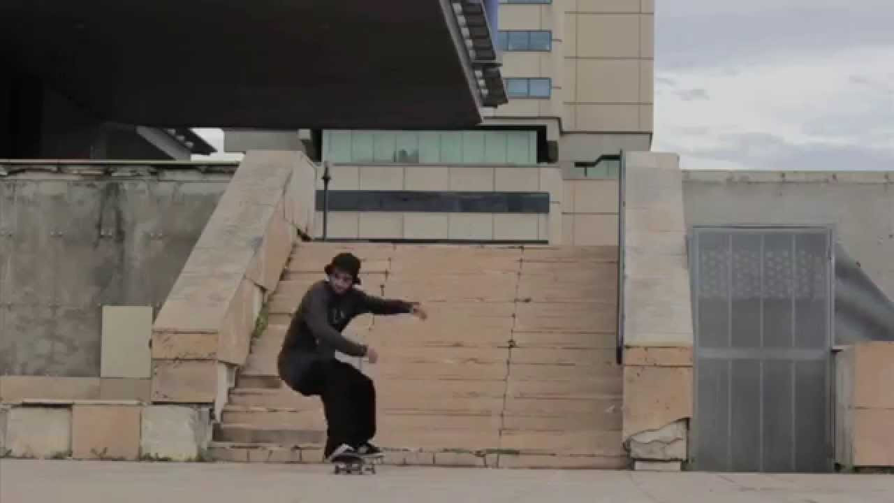 Raw footage from masive Sergio Muñoz tre´flip in Bordeaux 14.<br />Please suscribe: http://www.youtube.com/user/jartskatevideos?sub_confirmation=1<br /><br />Shop: http://hlcdist.com<br />http://jartskateboards.com<br />http://facebook.com/jartskateboards<br />http://twitter.com/jartskateboards<br />http://instagram.com/jartskateboards
