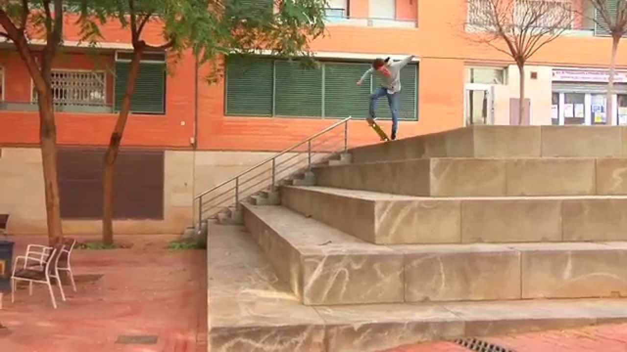 Adrien Bulard just made this huge tre flip in only 3 attempts. <br />Film by Dani Millán<br /><br />jartskateboards.com<br />facebook.com/jartskateboards<br />twitter.com/jartskateboards<br />instagram.com/jartskateboards