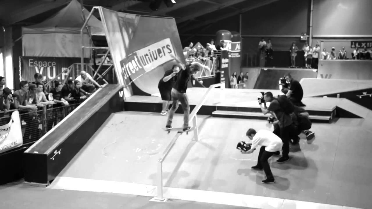 Some of the Jart team had been to the Vibration Urbaines in Pessac and this is the result.<br />Riders - Fernan Origel, Fran Molina, Seb Simon, Roger Silva, Sergio Muñoz, Ben García, & Adrien Bulard<br />Film & Edit - Alex Braza<br />Music - Speed Candy by Lincoln<br />www.jartskateboards.com<br />facebook.com/jartskateboards<br />@jartskateboards