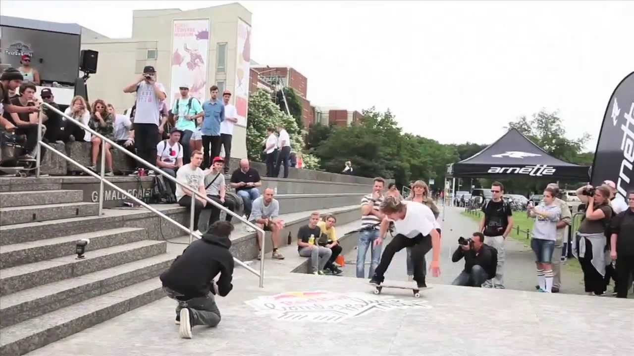 Fran Molina, Denny Pham, Mark Frölich & Ben García killing it at the RedBull Bomb the line in Berlin.<br />Filmed & edited - Alex Braza<br />Music - Woo Hoo by Cocks<br />www.jartskateboards.com<br />www.facebook.com/jartskateboards<br />@jartskateboards