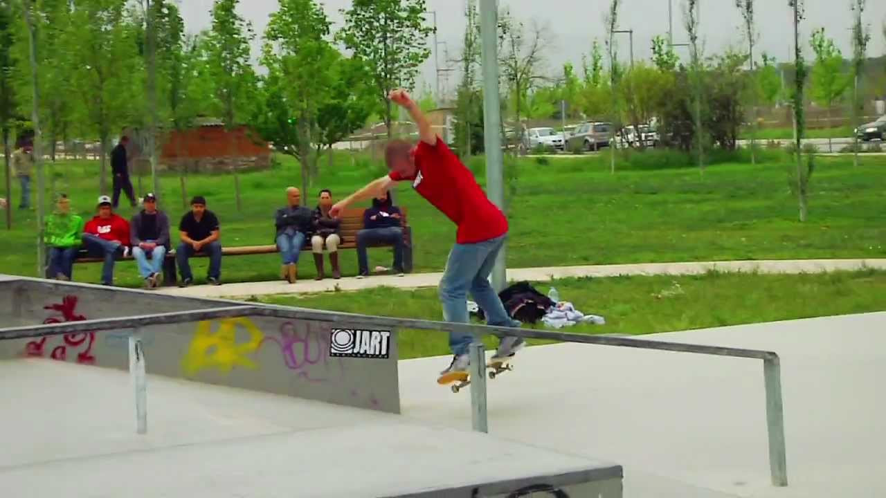 Jart Team was in a Cataluña Tour visiting some shops (Free Barcelona, Tac Tic, Toxico, Sport 77 & Surf People) & ripping out the city with Bastien Salabanzi, Mark Frölich, Denny Pham, Cian Eades, Iván Rivado, Sergio Muñoz & Roger Silva.