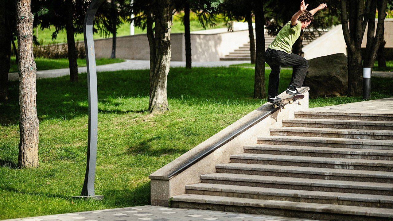 The curtain draws and the Drifters flow through the expansive granite cityscapes from Kazakhstan to Kyrgyzstan. Dive in with Tom, Casper, Rowan, Max, Akwasi and more. <br /> <br /> Keep up with Thrasher Magazine here:<br /> http://www.thrashermagazine.com<br /> http://www.facebook.com/thrashermagazine<br /> http://www.instagram.com/thrashermag<br /> http://www.twitter.com/thrashermag