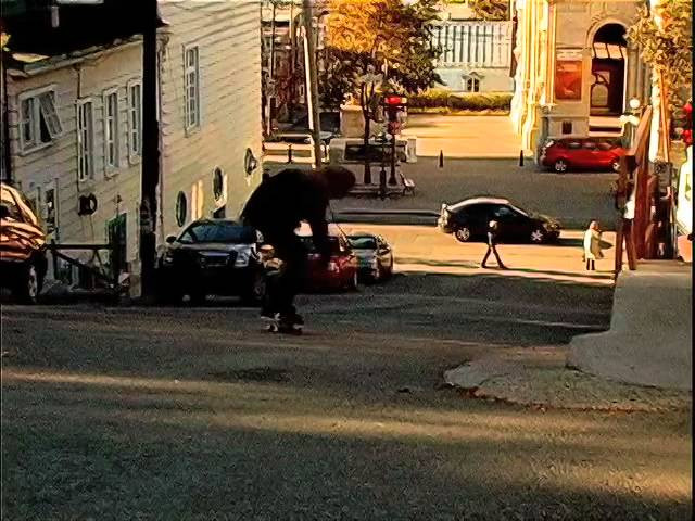 Featuring Jonathan Daigle, Mohawk, Smart, Alex Decelles, JF Lessard, Anthony Ouellet, Ulysse Pinel, Alex Decotret & Sam Chouinard<br />Thanks to Julien Brunet-Schmidt for the ender clip<br />http://www.feder-8.com/<br />http://www.ulcskateboards.com/<br />https://www.facebook.com/YouWheels