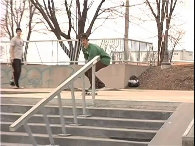 Starring Alex Decelles, Mohawk, Jo Deschênes, Ulysse Pinel, Gab Touchette & Jonathan Daigle <br />Thanks to Seb Poulin for the plaza footage<br />http://www.feder-8.com/<br />http://www.ulcskateboards.com/<br />https://www.facebook.com/YouWheels