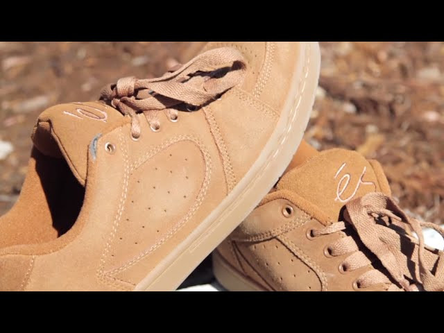 Shop eS Footwear: http://bit.ly/eS_YT<br />The Accel was an icon of the late 90's and early 2000's- Tom Penny, P-Rod and Arto Saari all made this shoe legendary, to name a few. eS has reissued this classic shoe in all its original glory, so we hit the park with EMB OG Mark Carlisle to see if the Accel OG is still all its cracked up to be. Check it out here!<br /><br />Shop eS Footwear: http://bit.ly/eS_YT<br /><br />Shop LAKAI: http://bit.ly/LakaiFW<br /><br />Filmed & Edited by Chandler Beck<br /><br />Music: https://walterwarm.bandcamp.com/album/smoke-signals<br /><br />Facebook: https://www.facebook.com/SkateWarehouse<br />Twitter: https://twitter.com/skate_warehouse<br />Instagram: http://instagram.com/skatewarehouse<br />Google+: https://plus.google.com/+SkateWarehouse/