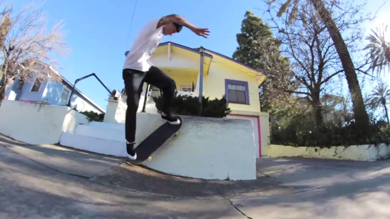 Shop HUF: http://bit.ly/1RyEhKx<br />Our boy Ty copped a fresh pair of HUF Cromer shoes and put em to the test. Check it out!<br /><br />Shop HUF: http://bit.ly/1RyEhKx<br /><br />Had your Daily Dose? Get yours HERE: http://bit.ly/1y49Ync<br /><br />Want to see more Skate Warehouse videos on the regular? <br />Subscribe to our YouTube Channel to stay plugged in. Go skate! http://www.youtube.com/wwwskatewarehousecom<br /><br />Facebook: https://www.facebook.com/SkateWarehouse<br />Twitter: https://twitter.com/skate_warehouse<br />Instagram: http://instagram.com/skatewarehouse<br />Google+: https://plus.google.com/+SkateWarehouse/