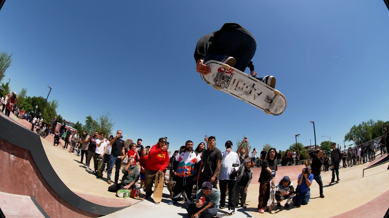 Grand opening of the Dickies Fire Station Skate Plaza in Fort Worth,TX <br /><br />Featuring- <br />Jamie Foy <br />Jake Hayes <br />Guy Mariano<br />Mike Anderson<br />Christian Henry<br />Dylan Jaeb <br />Vincent Alvarez <br />Adrian Adrid <br />Franky Villani <br /><br />Filmed By - @BobbyBils @KevPerezz & Will McCarthy<br />Edited By - Bobby Bils <br /><br />Located at 1616 Hemphill St, Fort Worth, TX 76104<br /><br />https://www.dickies.com/<br /><br />#Skateboarding #youtube #4k