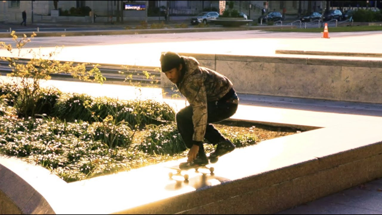 We're working on a real video.<br />Here's some music: https://on.soundcloud.com/hhKxQ<br /><br />ECmelodi.com