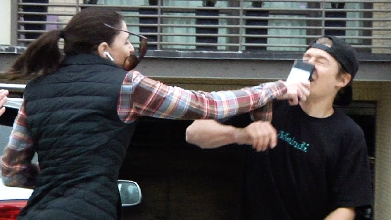 Instagram @ecmelodi<br />ecmelodi.com<br /><br />Songs in order:<br />1. Alexander Promyslov Alfred Schnittke - 6 Preludes for piano I. Moderato<br />2. Intensive Care - Prayers<br />2. Iron Lung - Sexless // No Sex <br />4. Van Halen - Sunday Afternoon in the Park<br />5. Smashing Pumpkins - Plume<br />6. Pavement - In the Mouth a Desert