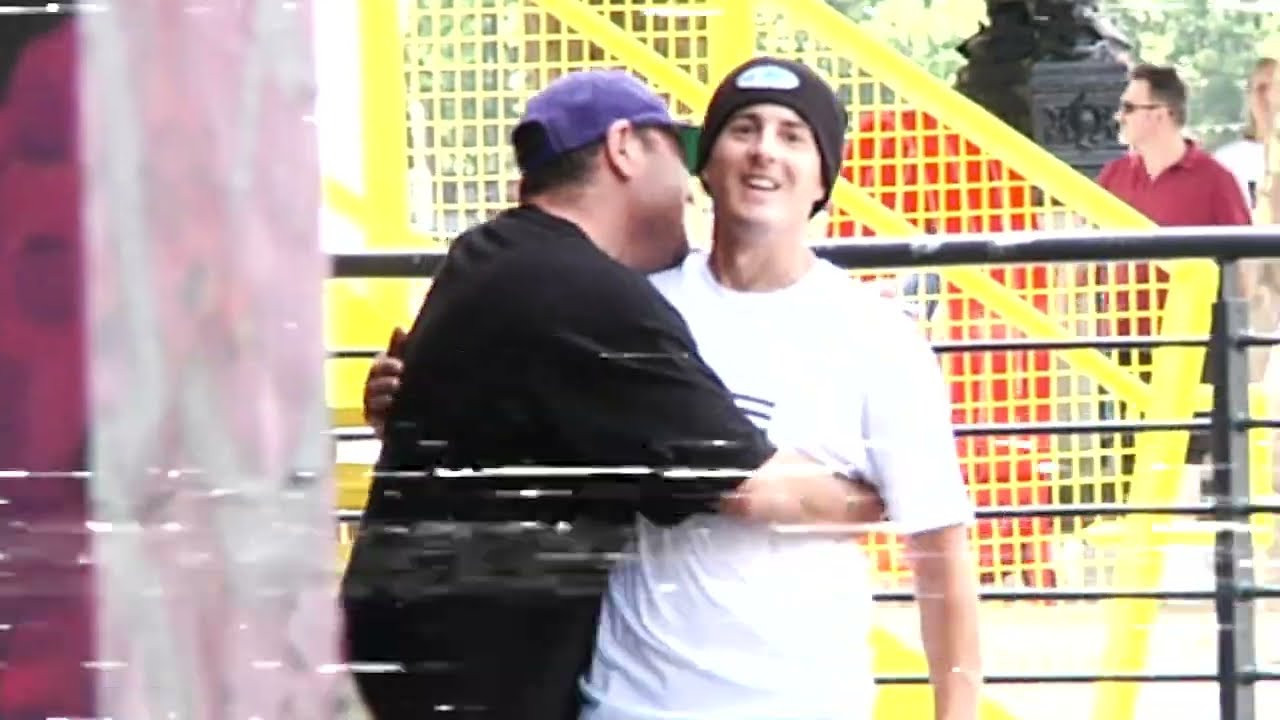 Filmed and edited by Augustin Giovannoni.<br /><br />Additional filming by James Cruickshank.<br /><br /><br />www.helascaps.com