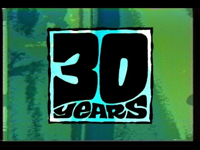 Blockhead was founded in 1985 in a northern California garage by Dave Bergthold and rolled strong for about ten years. During that time many friendships were made, good times were had, careers were launched, momentous ramps were built and lots of great skateboarding went down. Blockhead definitely made it’s mark in the skateboarding world whether it was the original style of Ron Cameron’s artwork, heated sessions on the most famous mini-ramp of all times ‘The Blockhead Ramp’, or the wealth of talented individuals that went on to shape the future of the skateboard industry or excel as professional skateboarders. Ever hear of Sam Cunningham, Jim Gray, Mark Partain, Omar Hassan, Rick Howard, Laban Pheidias, Steve Berra, Jason Dill, Dan Rogers, RIck Jaramillo or Jeremy Wray?<br />Highlights from the classic videos Splendid Eye Torture, Adventures in Cheese, Recycled Rubbish and Debbie Does Blockhead.