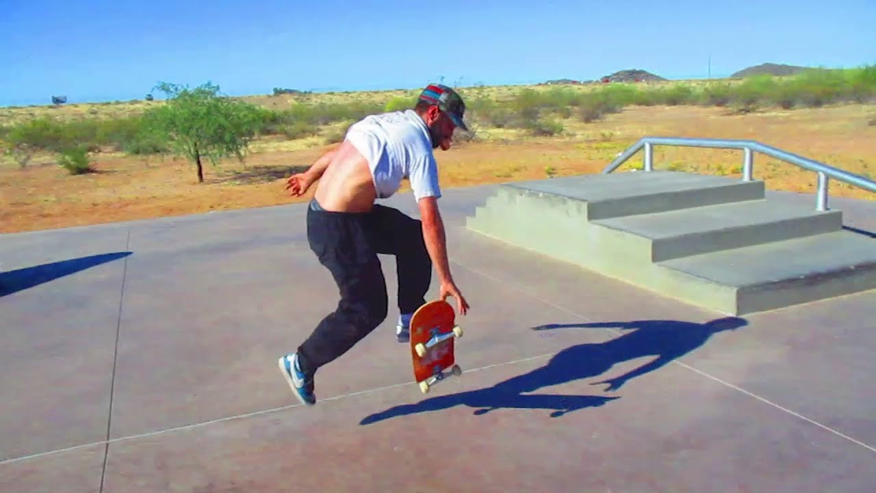 https://frogskateboards.com/<br /><br />Luis Ouida, and Chris Milic skating in AZ... also featuring Maximillian...