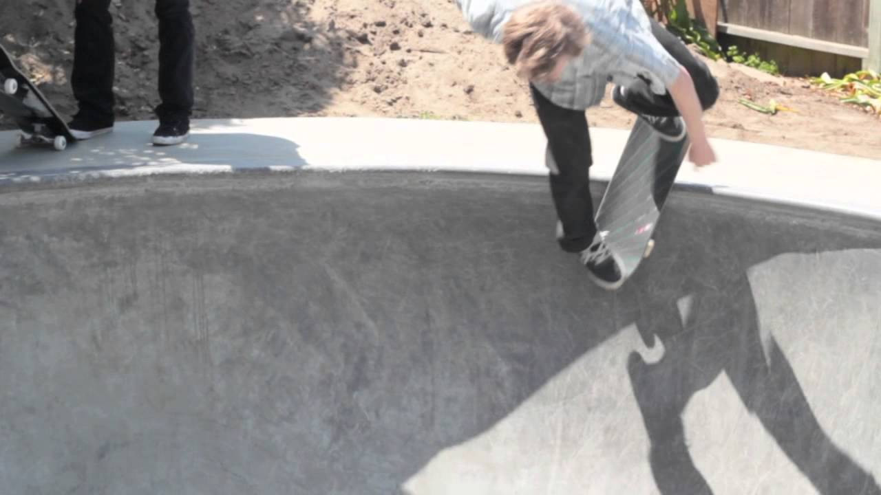 This is a short film features some friends having a bbq and skating. Thanks to everyone involved. Shot by Ando for FTC.<br />2011