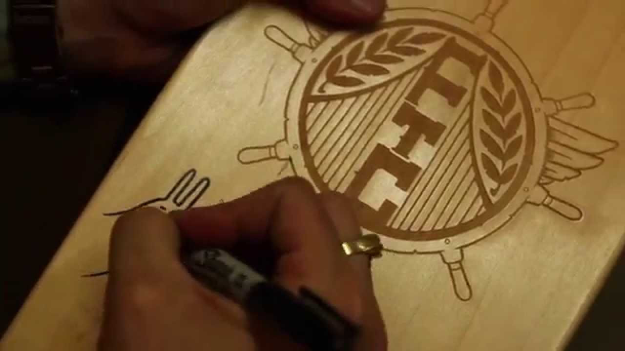 If you like good art, creative concepts and an attention to detail, then your're probably a fan of San Francisco's own Jeremy Fish. We are proud to announce the release of this limited, hand signed, laser etched cruiser done by Mr Jeremy Fish. Thanks to Jeremy for making this happen. Here is a short film where Jeremy talk a little about the thought process behind this. Filmed and Edited by Ando for FTC 2014