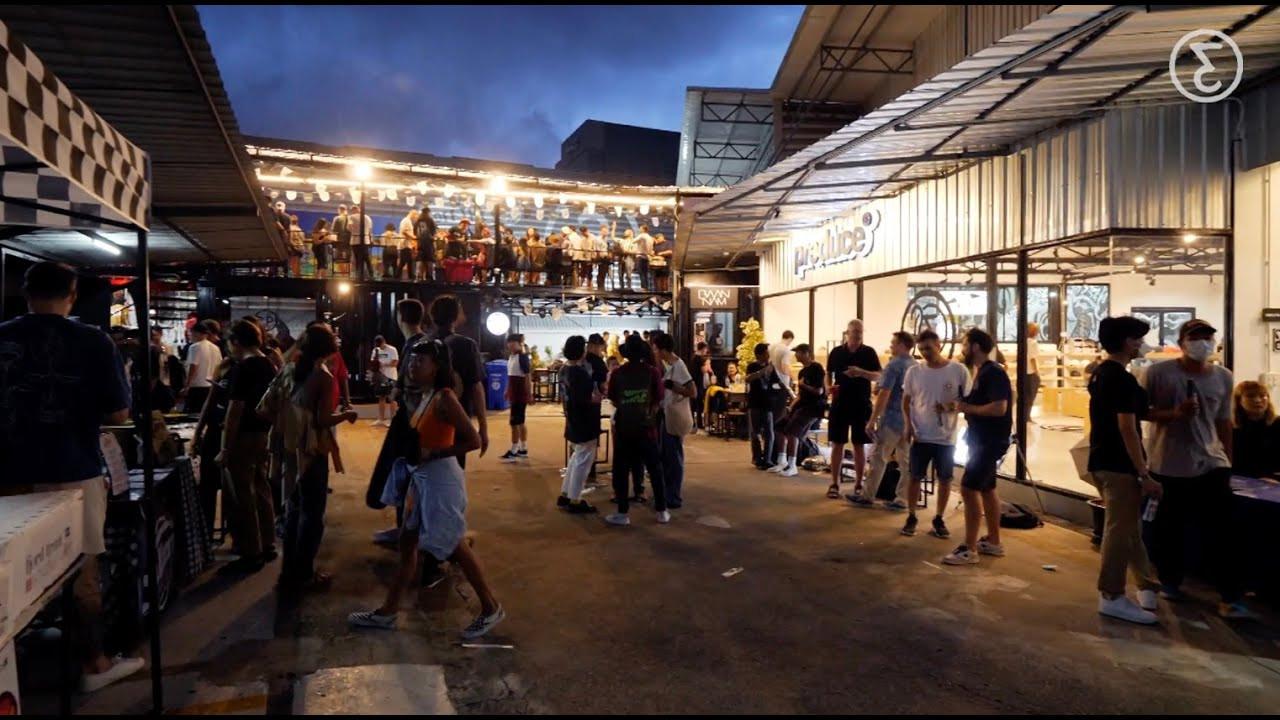 วีดีโอบรรยากาศจากงานบ้านพรีดิ๊วซ์ grand opening เมื่อวันเสาร์ที่ 20 สิงหาคม ที่ผ่านมา ขอบคุณทุกๆท่านที่มาร่วมงาน ขอขอบคุณสปอนเซอร์ที่ช่วยสนับสนุนงานมากๆด้วยครับ Vans Thailand, Marshall, Fuzion, และ Leo. เจอกันใหม่งานหน้า!<br /><br />Baan Preduce grand opening event last weekend was a blast! Thank you everyone who came to Baan Preduce. Thank you Vans Thailand, Marshall, Fuzion, and Leo for the amazing support. See you next event!<br /><br />Video by Peerapong Chirabandhu<br /><br />#Preduce #BaanPreduce #VansThailand #MarshallPeople #MarshallTH
