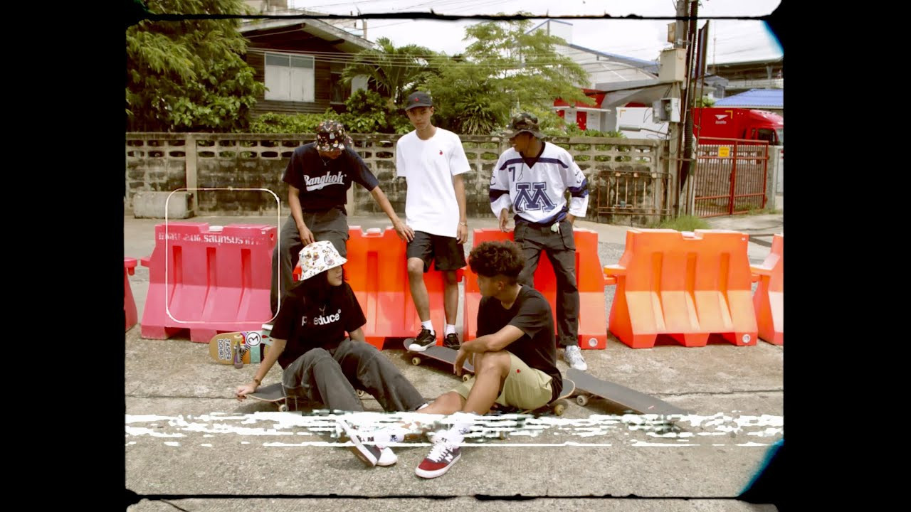 เสื้อผ้าและหมวกจากคอลเล็คชั่น Preduce X Cher วางจำหน่ายแล้ว!<br />สั่งออนไลน์ตามลิ้งค์ด้านล่างได้เลย ส่งฟรีทั้่วไทย!<br /><br />New Preduce x Cher apparel is here; order now bit.ly/PRDCxCher Shirts, hats, and shorts featuring the graphic work of artist/designer/food stylist “Cher” Sumonrat Thapanavorakiat. Order now with free shipping in Thailand or fast/cheap worldwide postage options. Or come check the apparel at Preduce Siam, or ask at a good skateshop near you!<br /><br />Video: Janchai Montrelerdrasme<br />Beat: Maarten Goeth<br /><br />🔥 Follow us:<br />Facebook: http://fb.com/preduce<br />Skate Instagram: http://instagram.com/preduce_skateboards<br />Shop Instagram: http://instagram.com/preduceshop<br />💰 Online shop: https://www.preduce.com/collections/all<br />Line Official Account ID: https://lin.ee/O0KHV3J<br />#Preduce #PreduceShop #ThaiSkateboarding #PreduceXCher