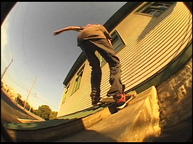dangerous!<br /><br />video by the Threads Idea Vacuum (Matt Creasy, Chris Thiessen, Alex Rose, and Bryan Reynolds.) Filmed in Long Beach, California, Atlanta, Georgia, and Chattanooga, Tennessee