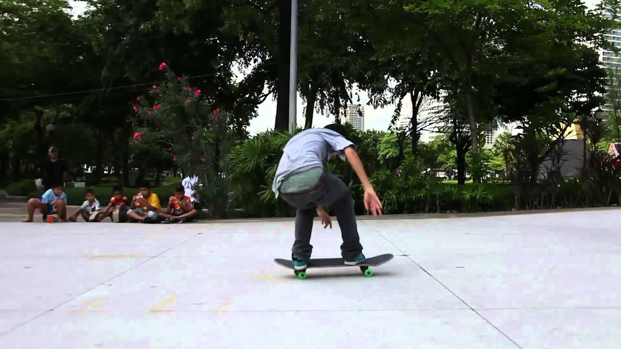 Ply Sittichok vs. Jomphatsapon Yokyongkul <br /><br />For more infos, please visit http://facebook.com/thaiskategame