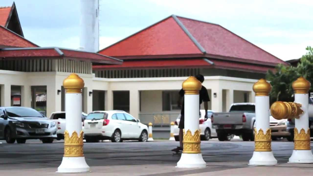 Featuring: Lert Saeri, Peter Petcharattana, and Beer Do It Again<br /><br />Filmed & Edited by Janchai Montrelerdrasme<br /><br />www.Preduce.com