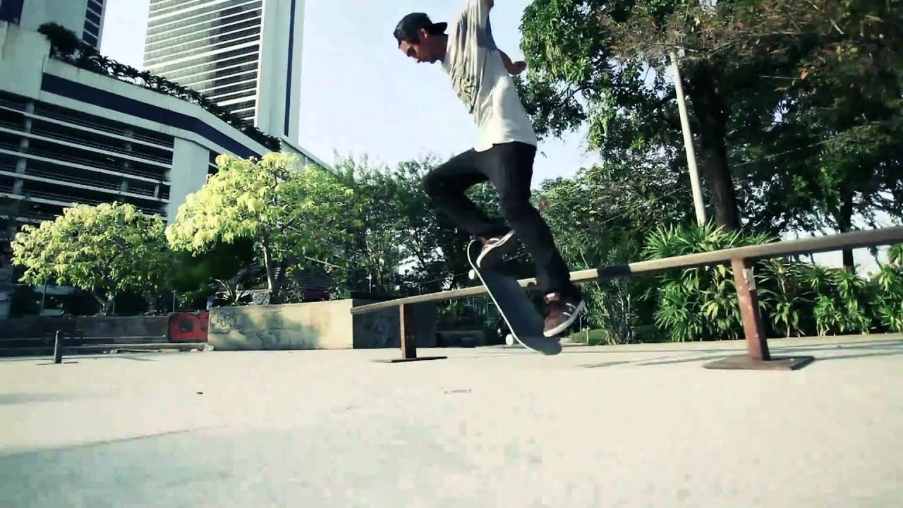 Thai skater Geng Jakkarin joins the Billabong family in 2011... this tasty little clip is of Geng at the Bangkok local - Queens Park.