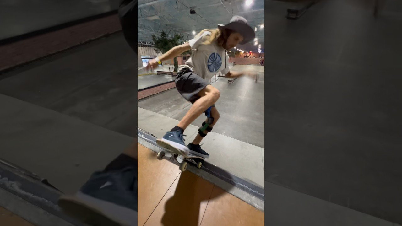 #ahappymediumskateboarding #aaronjawshomoki #jaws