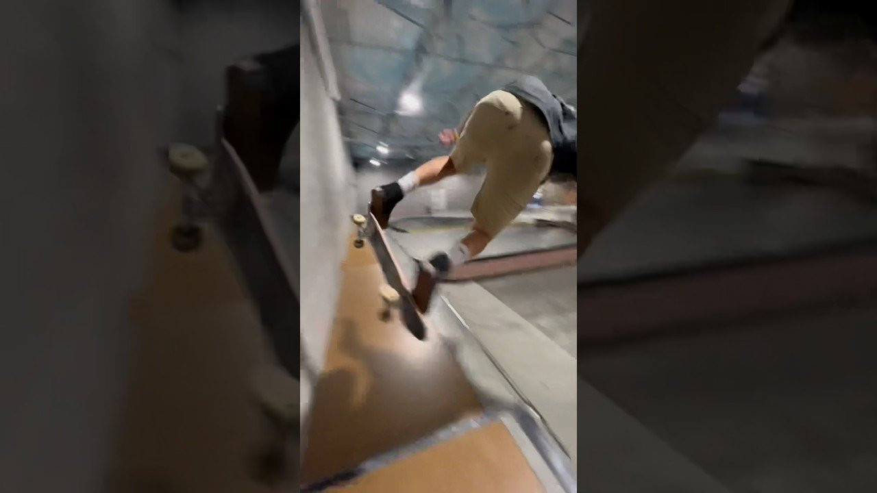 #ahappymediumskateboarding #rickyglaser