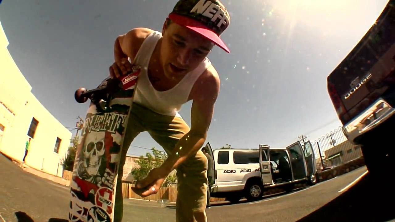 Hoff got his hands on a pair of Brezinskis signature S.K.A.T.E. dice and gave them a spin out here in El Paso. Those things are no joke