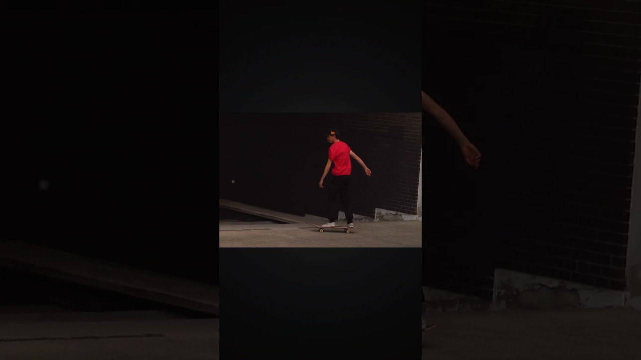 A little Bickford session featuring Bobby, Morgan, Jed and some classic Bokma footage while filming for Baby Blue. Clip of the week for Feb 20th 2018.