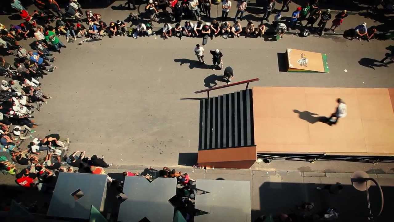 EXO en collaboration avec District 7<br />présente WILD sur St-Joseph<br /><br />Samedi 22 juin 2013<br /><br />--<br /><br />Mettant en vedette:<br /><br />MUTE - https://www.facebook.com/mutepunk<br /><br />Diemonds - http://diemonds.net/<br /><br />Dig It Up - https://www.facebook.com/digitupmtl<br /><br />Get the Shot - https://www.facebook.com/gettheshothc<br /><br />OK Volca - https://www.facebook.com/ok.volca.7<br /><br />Homer (Réunion)<br /><br />Jah & I - https://www.facebook.com/pages/Jah-I/163404430344429<br /><br />No Bones - https://www.facebook.com/nobonesband<br /><br />Go to Whitecastle - https://www.facebook.com/pages/Go-To-WhiteCastle/256530901045994<br /><br />While Paris Sleeps - https://www.facebook.com/whileparissleepsmusic<br /><br />Epiphany from the Abyss - https://www.facebook.com/epiphanyfromtheabyssqc<br /><br />We've Lost Jenny - https://www.facebook.com/wevelostjenny<br /><br />Our Darkest Days - https://www.facebook.com/pages/Our-Darkest-Days/414799471944927<br /><br />Bad Crow - https://www.facebook.com/BadCrowQC<br /><br />Kickstart<br /><br />Team de skate RDS (Red Dragon)<br /><br />--<br /><br />Réalisation http://p4ecoop.com