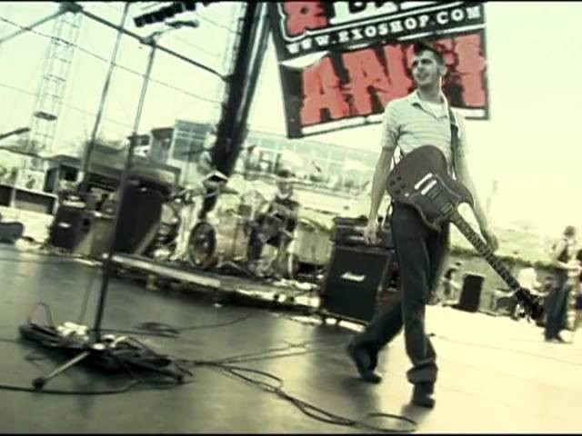 EXOSHOP.com / A.N.T.I. / QuebecPunkScene.net / Getaroom.ca present<br />Sleeper Set Sail live at EXO Fest 2005. June 11, 2005 at Agora Port de Québec.<br /><br /><br />FULL CONCERT playlist: http://www.youtube.com/playlist?list=PLFPWQKh0BHkdwJmOgGNDC3uEUqDsRVheY