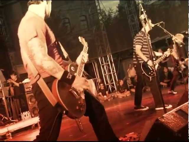 EXOSHOP.com / A.N.T.I. / QuebecPunkScene.net / Getaroom.ca present<br />No Use for a Name live at EXO Fest 2005. June 11, 2005 at Agora Port de Québec.<br /><br /><br />FULL CONCERT playlist: http://www.youtube.com/playlist?list=PLFPWQKh0BHkdwJmOgGNDC3uEUqDsRVheY