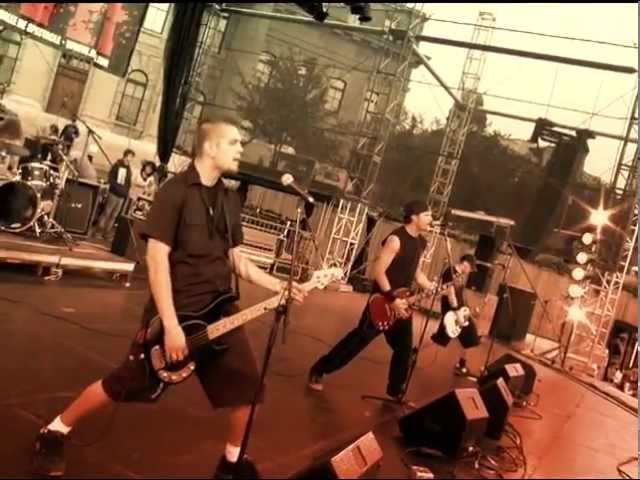 EXOSHOP.com / A.N.T.I. / QuebecPunkScene.net / Getaroom.ca present<br />Bigwig live at EXO Fest 2005. June 11, 2005 at Agora Port de Québec.<br /><br /><br />FULL CONCERT playlist: http://www.youtube.com/playlist?list=PLFPWQKh0BHkdwJmOgGNDC3uEUqDsRVheY