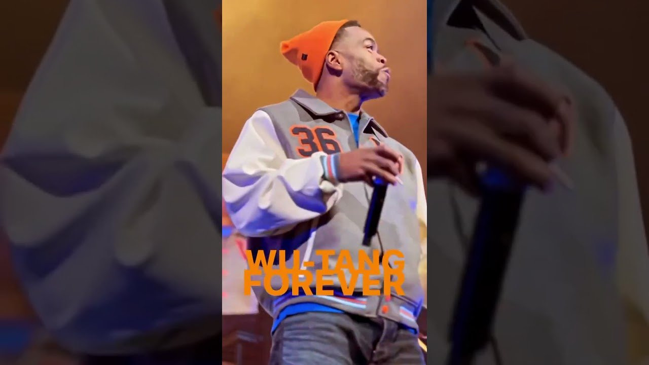 Method Man sharing loves with the people, Live in LRG x Wu Tang Varsity on Wu-Tang / Nas NY State of Mind Tour