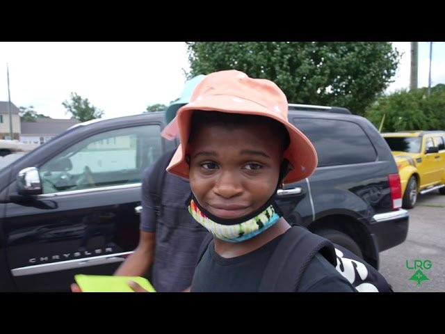 Great weekend of giving back at NZOne Social Venue in Fayetteville, NC with @Morrayda1 and @PickSixRecords for #EverybodysFamilyReunion <br />.<br />.<br />.<br />📸 @mediascheme <br />💪🏽 @undergroundkeem