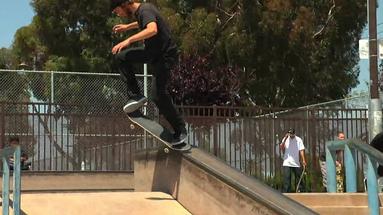 Peter Raffin shreds the Memorial park.