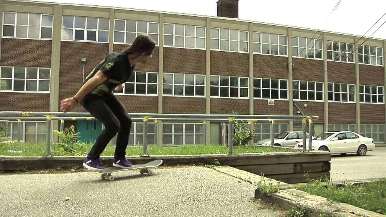 Mortals Fist Full of Loonies extras accompanied by his band Apokaliptik Warrior. Available December 14th 2012.